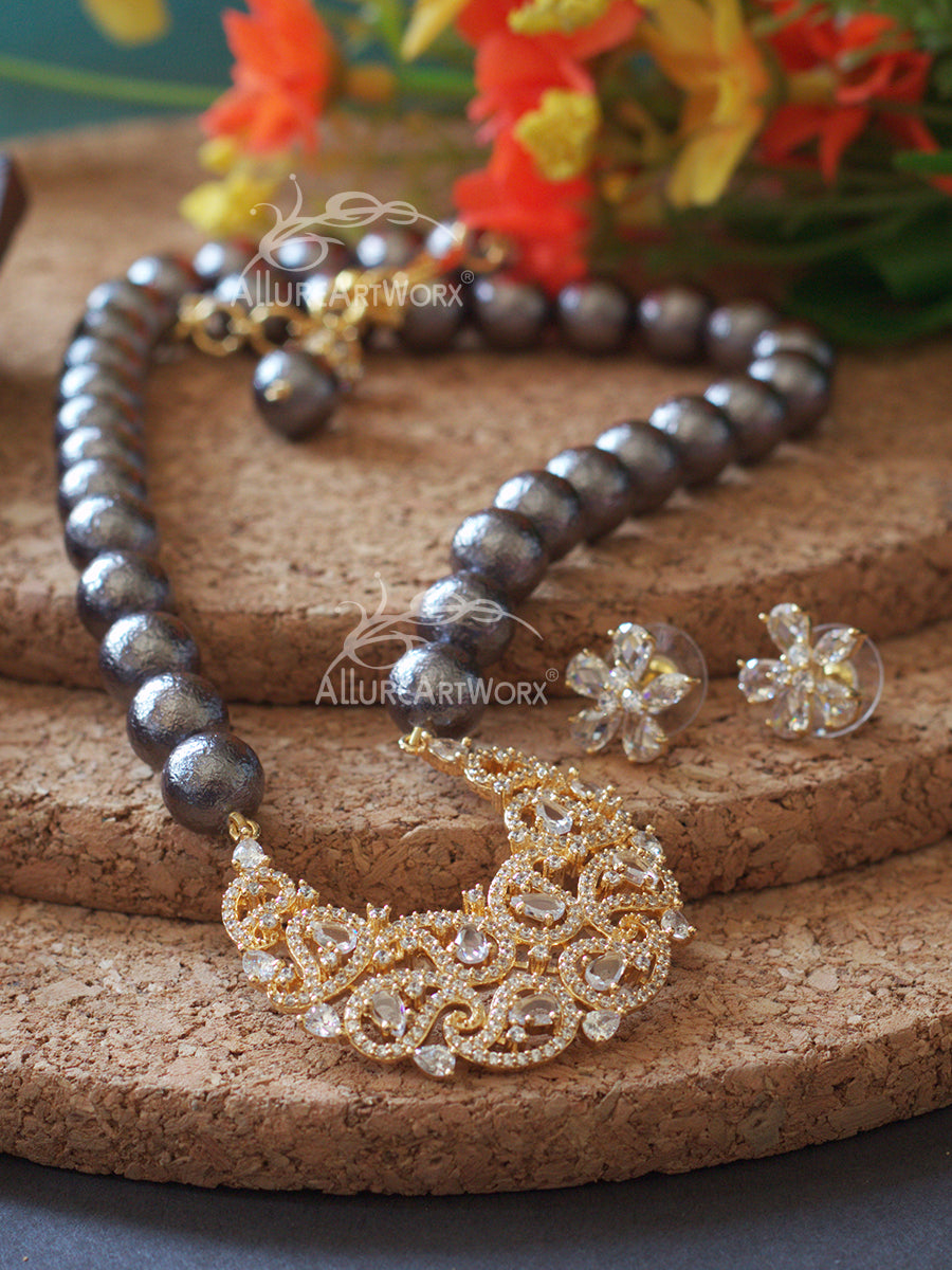 Uncut Necklace